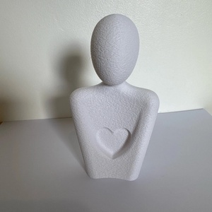 3D anya szobor szívvel - otthon & életmód - dekoráció - asztal és polc dekoráció - asztaldísz - Meska.hu