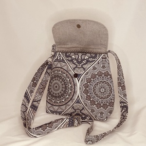 Mintás női oldaltáska - táska & tok - kézitáska & válltáska - vállon átvethető táska - Meska.hu