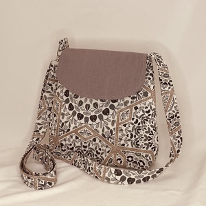 Mintás női oldaltáska, Táska & Tok, Kézitáska & válltáska, Vállon átvethető táska, Varrás, MESKA