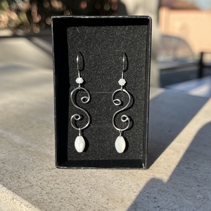 /Gyöngyház fülbevaló  - ékszer - fülbevaló - lógó fülbevaló - Meska.hu