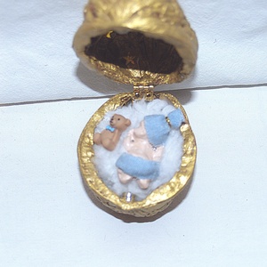 Gender reveal- Egy dió, benne egy nagy csoda - baba - mama - babaemlékek - bababejelentők - Meska.hu