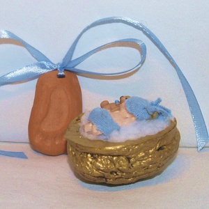 Gender reveal- Egy kis dió, benne egy nagy csoda - baba - mama - babaemlékek - bababejelentők - Meska.hu