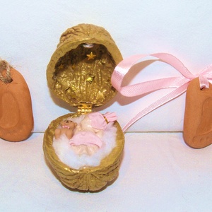 Gender reveal- Egy kis dió, benne egy nagy csoda - baba - mama - babaemlékek - bababejelentők - Meska.hu