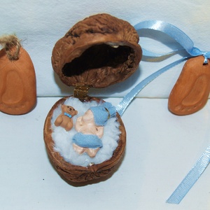 Gender reveal- Egy kis dió, benne egy nagy csoda - Meska.hu