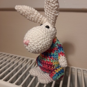 Fehér Nyuszi, színes ruci -  - Meska.hu