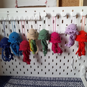 Horgolt mini meduzák, Táska & Tok, Kulcstartó & Táskadísz, Táskadísz, Horgolás, MESKA