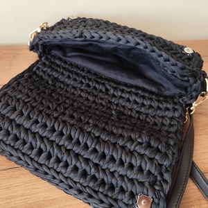 Elegáns horgolt oldaltáska  - táska & tok - kézitáska & válltáska - vállon átvethető táska - Meska.hu