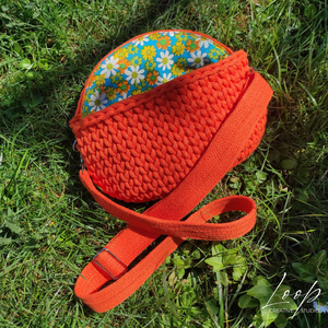 Narancs horgolt crossbody táska virágos béléssel  kézzel készült női oldaltáska, Táska & Tok, Kézitáska & válltáska, Kézitáska, Horgolás, MESKA