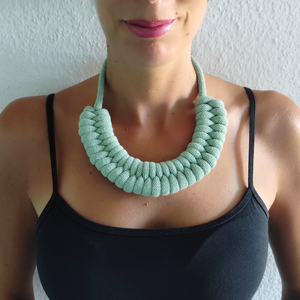 Kézzel készült menta kötél nyaklánc  modern, könnyű és kényelmes ékszer, hétköznapi és alkalmi viselethez., Ékszer, Nyaklánc, Medál nélküli nyaklánc, Csomózás, MESKA