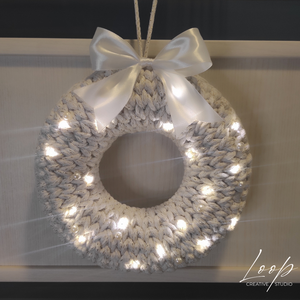 Horgolt, egyedi design karácsonyi ajtódísz -csillogó fehér, Karácsony, Adventi díszek, Adventi ajtódísz, Horgolás, MESKA