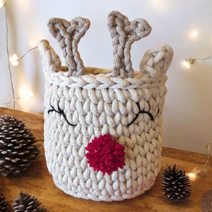 Rénszarvasos horgolt karácsonyi kosár   kézműves tároló / dekoráció - Meska.hu