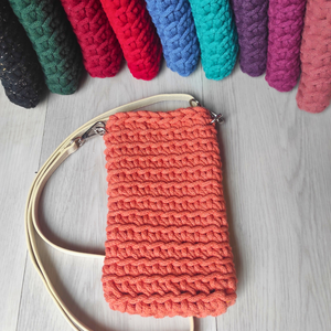 Telefontartó horgolva választható színekben  keresztpántos mobiltok - Meska.hu