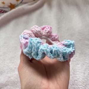 Horgolt hajgumi / crochet scrunchie - ruha & divat - hajdísz & hajcsat - hajgumi - Meska.hu