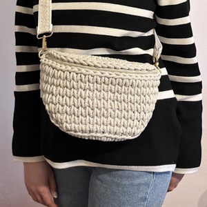 Horgolt crossbody bag - táska & tok - kézitáska & válltáska - vállon átvethető táska - Meska.hu