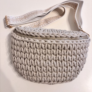 Horgolt crossbody bag - táska & tok - kézitáska & válltáska - vállon átvethető táska - Meska.hu