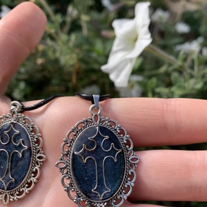 Türkiz keresztes nyaklánc - ékszer - nyaklánc - medálos nyaklánc - Meska.hu