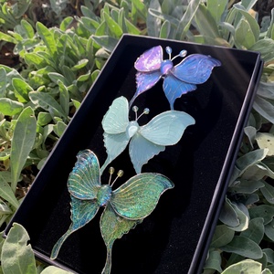 Zöld pillangós epoxy hajcsat - ruha & divat - hajdísz & hajcsat - hajdísz - Meska.hu