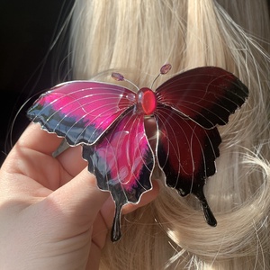 Fukszia-fekete pillangós hajcsat - ruha & divat - hajdísz & hajcsat - hajdísz - Meska.hu