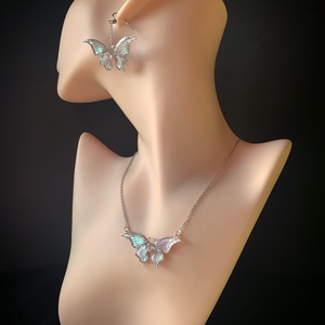 Lilás fehér pillangós ékszerszett - ruha & divat - hajdísz & hajcsat - hajdísz - Meska.hu