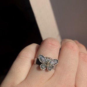 Lepkés gyűrű - ékszer - gyűrű - figurális gyűrű - Meska.hu