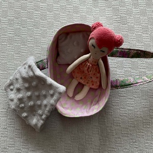 Mózeskosár babával. - baba - mama - baba ágynemű - babafészek - Meska.hu