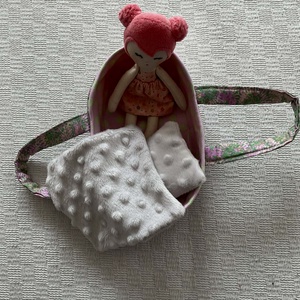 Mózeskosár babával. - baba - mama - baba ágynemű - babafészek - Meska.hu