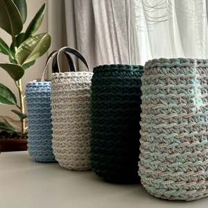 Sötétzöld Lia Mini horgolt táska, horgolt oldaltáska, kézitáska béléssel, belső zsebbel - táska & tok - kézitáska & válltáska - válltáska - Meska.hu
