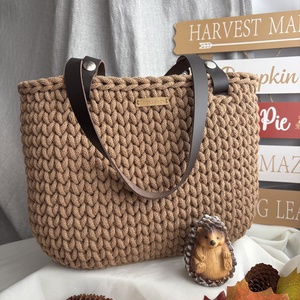 Aliza ,,M horgolt táska, horgolt fahéjbarna oldaltáska - Meska.hu