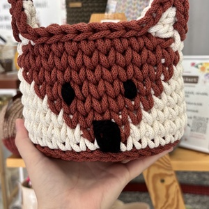 Rókás horgolt tároló, kosár tégla bordó és ekrü színben, horgolt állatos tároló  - otthon & életmód - tárolás & rendszerezés - tárolókosár - Meska.hu Rókás horgolt tároló, kosár tégla bordó és ekrü színben, horgolt állatos tároló  - otthon & életmód - tárolás & rendszerezés - tárolókosár - Meska.hu