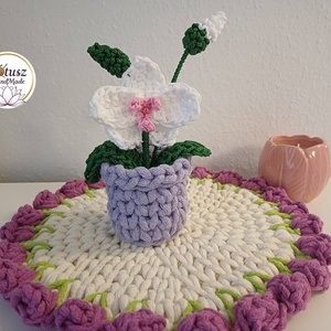 Horgolt orchidea, Otthon & Életmód, Virágdekoráció, Virágdíszek, Asztali virágdísz, Horgolás, Szeretnél egy kis tavaszi vidámságot csempészni az otthonodba, vagy meglepni valakit egy különleges..., MESKA