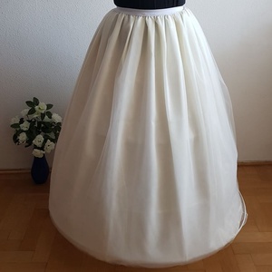 Ekrü színű tüll szoknya, menyasszonyi hosszú, maxi szoknya - esküvő - ruha - menyasszonyi ruha - Meska.hu Ekrü színű tüll szoknya, menyasszonyi hosszú, maxi szoknya - esküvő - ruha - menyasszonyi ruha - Meska.hu