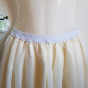 Ekrü színű tüll szoknya, menyasszonyi hosszú, maxi szoknya - esküvő - ruha - menyasszonyi ruha - Meska.hu Ekrü színű tüll szoknya, menyasszonyi hosszú, maxi szoknya - esküvő - ruha - menyasszonyi ruha - Meska.hu