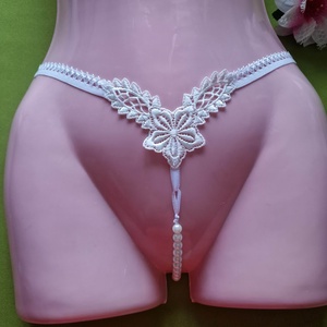 FEN44A - Női fehérnemű - Törtfehér csipkés, gyöngyös G-string tanga bugyi, Ruha & Divat, Női ruha, Fürdőruha & Fehérnemű, Varrás, MESKA