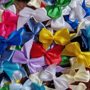 ESKÜVŐI dekor DEK33 - 20x30mm-es szatén masni - több színben, Kellékek & szerszámok, Dekorációs kellékek, Egyéb kellékek, Varrás, MESKA