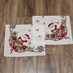 OTT94 - 2db-os karácsonyi mintás szalvéta szett 36x31cm - mikulás, télapó, masni - Meska.hu