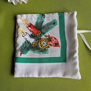 DCS108 - Gyertya és karácsonyi dísz mintás textil ajándéktasak, mikulás zsák négyszögletes - Meska.hu