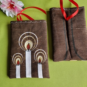 DCS109 - Gyertya mintás juta ajándéktasak, mikulás zsák, Karácsony, Mikulás, Mikulás zsák, Varrás, MESKA