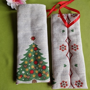 DCS93 - Karácsonyfa mintás textil ajándéktasak, minklás zsák, bortartó tasak, Karácsony, Mikulás, Mikulás zsák, Varrás, MESKA