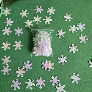 DEK88 - 100db-os Karácsonyi hópehely konfetti AB színű, Karácsony, Karácsonyi lakásdekoráció, Karácsonyi lakásdíszek, , MESKA