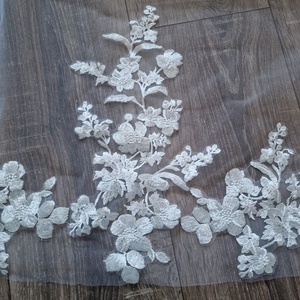 FTY141 - 1 rétegű, hímzett virágos, csipkés szélű FEHÉR, 3 méteres menyasszonyi fátyol  - esküvő - kiegészítők - fátyol - Meska.hu