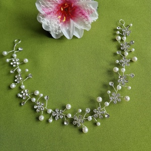 ESKÜVŐ HAD247 � Menyasszonyi gyöngyös, strassz virágos hajdísz  - Meska.hu