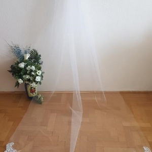 FTY118 - 1 rétegű, hímzett csipkés szélű Hófehér menyasszonyi fátyol 300x150cm - esküvő - kiegészítők - fátyol - Meska.hu