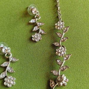ESKÜVŐ ÉSZ19 � Kristályköves virágos ékszer szett: nyaklánc + fülbevaló - ékszer - ékszerszett - Meska.hu