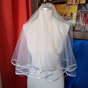 FTY84B - 2 rétegű, szatén szegélyű Hófehér menyasszonyi fátyol 60/78x150cm - esküvő - kiegészítők - fátyol - Meska.hu