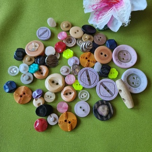 RÖV53 - 57db-os gomb csomag kreatív alkotáshoz - Meska.hu