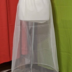 ESKÜVŐ ASZ01B - 1 körös rugalmas ekrü menyasszonyi alsószoknya, abroncs, lépéskönnyítő - Meska.hu