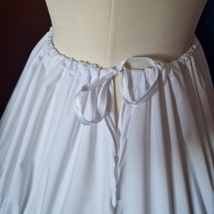 ESKÜVŐ ASZ88 - 3 körös fehér menyasszonyi alsószoknya, abroncs tüll fodros - esküvő - ruha - menyasszonyi ruha - Meska.hu