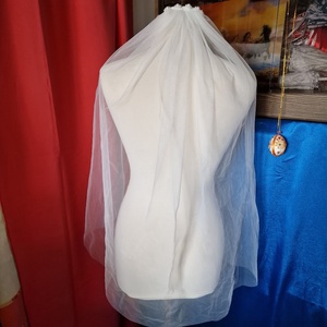 FTY152 - 1 rétegű, szegetlen, csipke virágos Ekrü menyasszonyi fátyol 80x150cm - esküvő - kiegészítők - fátyol - Meska.hu