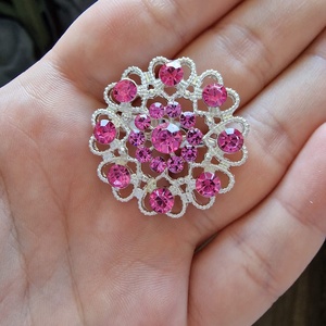 Kitűző, bross BRO25, 26, 47 - strasszos szívecskék 30mm - piros, türkizkék, pink köves - ékszer - kitűző és bross - Meska.hu