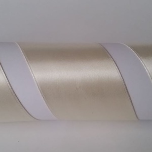 40SZS03 - 40mm-es szatén szalag � krém 3., Kellékek & szerszámok, Méteráru, Dekorációs alapanyag, , MESKA